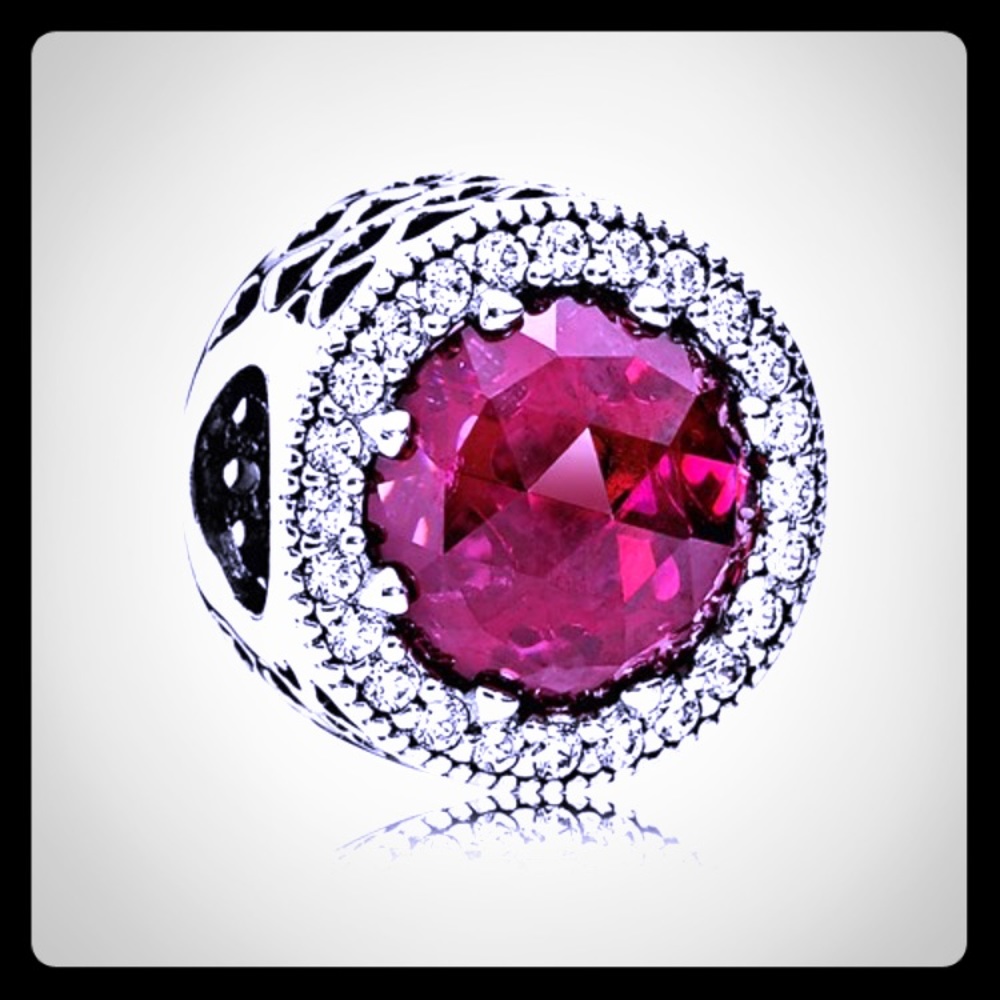 Pandora charm radiant heart